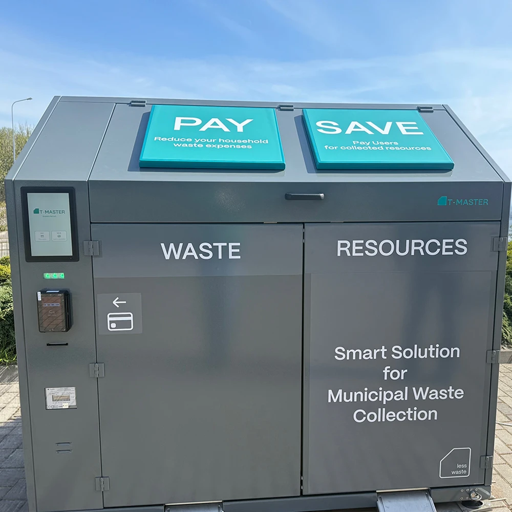 Wrzucanie odpadów do urządzenia